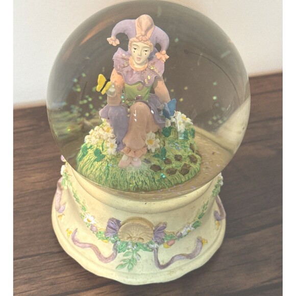Vintage San Francisco Music Box Company Pastel Pretty Jester Clown Snow Globe - Picture 1 of 7
